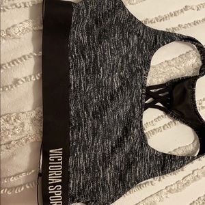 Victoria’s sport size s sports bra